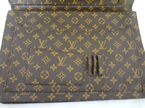 louis vuitton portfolio folder|louis vuitton document holder.